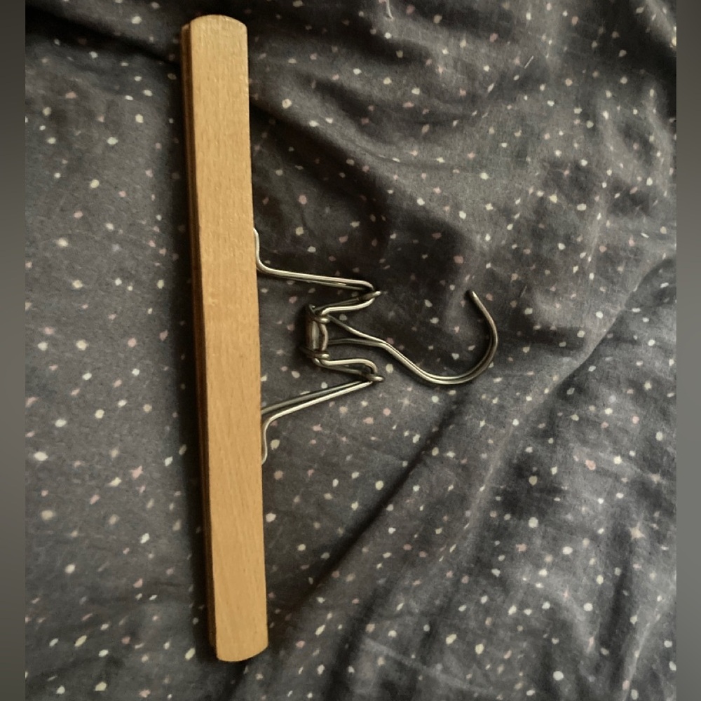 Set of 4 vintage pant/skirt hangers